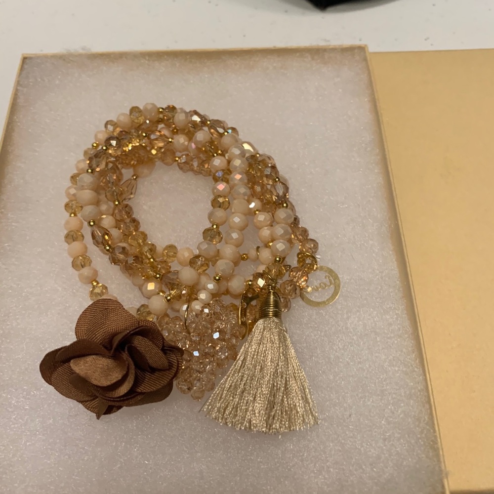 Gorgeous Semanario 7 pieces
